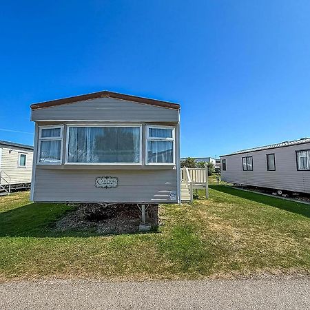 Superb Caravan By The Seaside In Kessingland, Suffolk Ref 90040Sg Benacre Exteriör bild