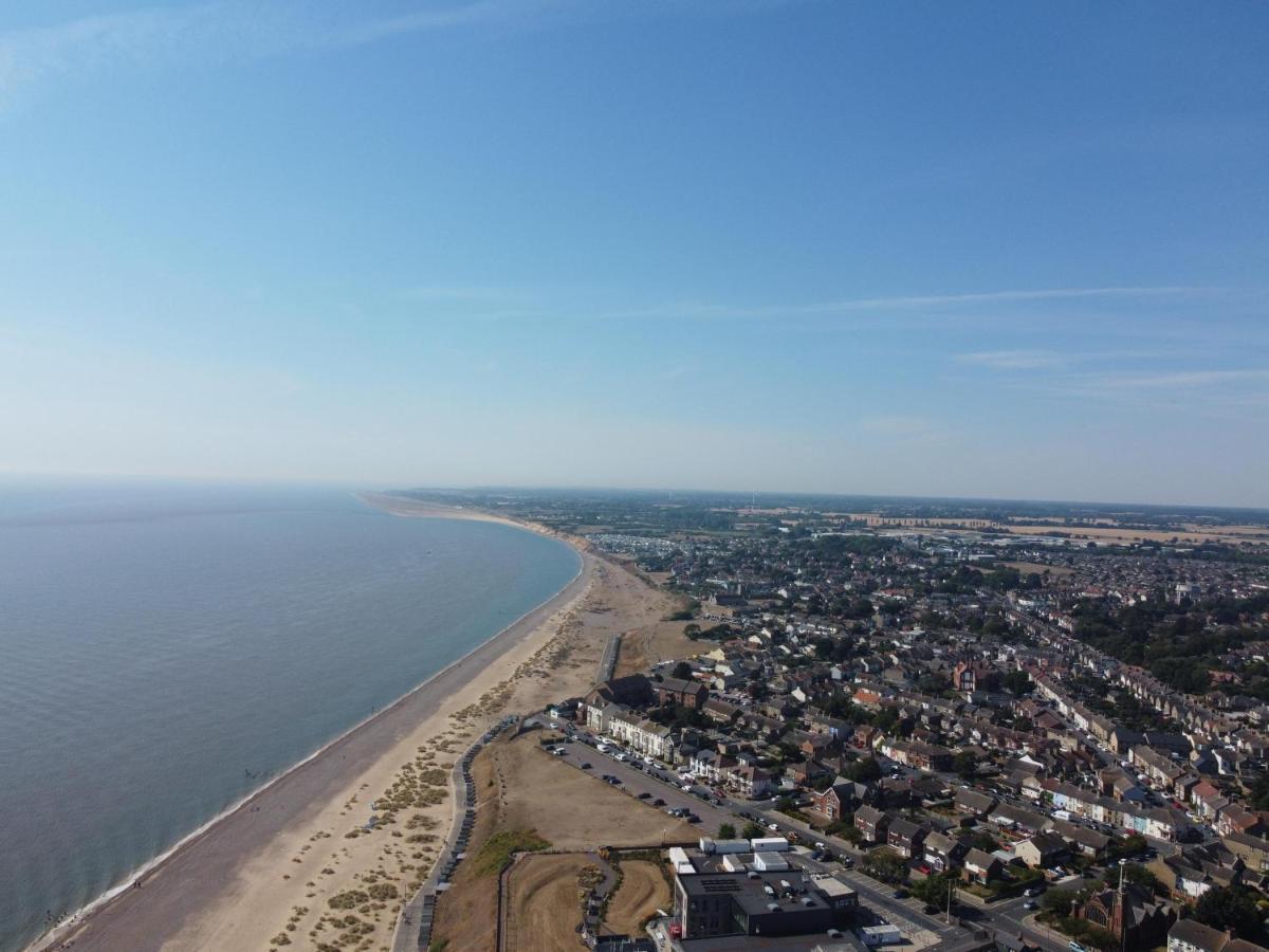 Superb Caravan By The Seaside In Kessingland, Suffolk Ref 90040Sg Benacre Exteriör bild